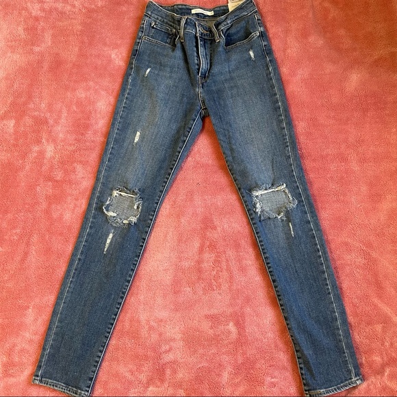 Levi’s Skinny Jeans - Picture 2 of 3